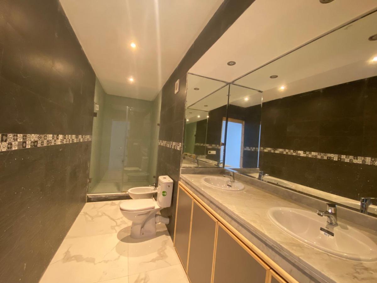 Anfa 118 - Best View In Town. 3 Bedrooms. 2 Bathrooms. Great Location. Casablanca Bagian luar foto